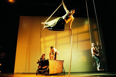 L'espectacle Tempo fusiona música, acrobàcies i teatre a l'Auditori.