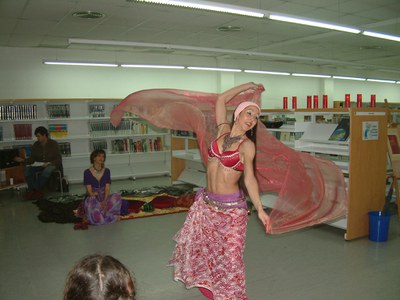 Les Mil i una nits a la Biblioteca de Ripollet.