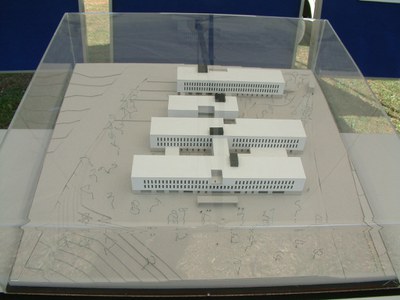 ripollet-urbanisme-centre-gent-gran-visita-consellera-080307.jpg (5).JPG