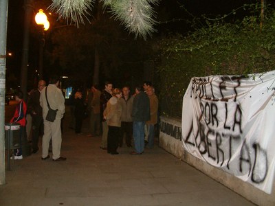 Concentració a Ripollet en contra de l'excarceració de De Juana Chaos.