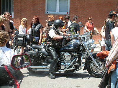 ripollet-cultura-trobada-harley-custom-200507%20(16).JPG