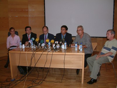 ripollet-societat-associacio-afectats-amiant-roda-de-premsa-130907 (2).JPG