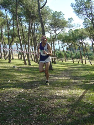 Els atletes del la Ripollet Unió Atlètica preparen els Campionats de Catalunya.
