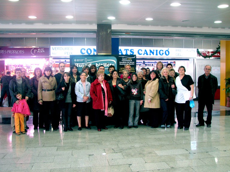 ripollet-economia-sorteig-mercat-web-120108 (1).jpg