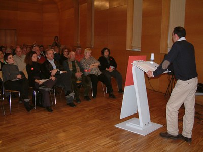 Els socialistes fan campanya a Ripollet.