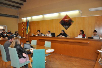L'equip de govern de Decidim en un Ple Municipal.