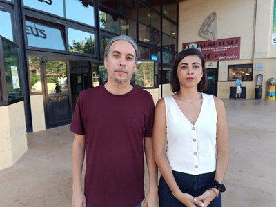 L'exalcalde, José María Osuna (Decidim)  i la regidora Andrea Guijarro (ex Esports)..