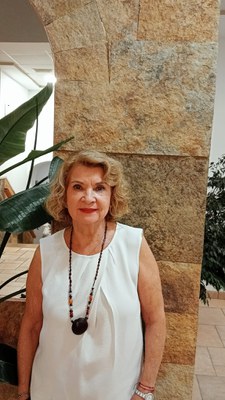 María José Vicente Crespo, autora del cartell de la Setmana de la Gent Gran.