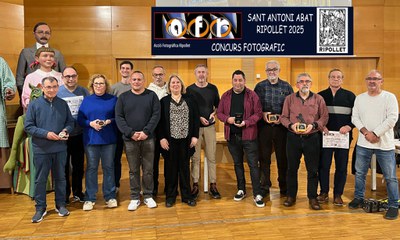 Fotografia del grup de premiats.