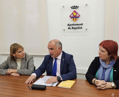 Lluïsa Moret mostra la voluntat de la Diputació de donar suport als grans projectes de Ripollet.