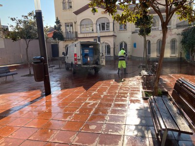 En marxa a Ripollet el nou servei de neteja viària.