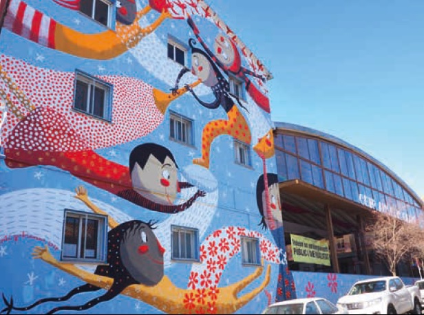 Escola Anselm Clavé imatge de la façana