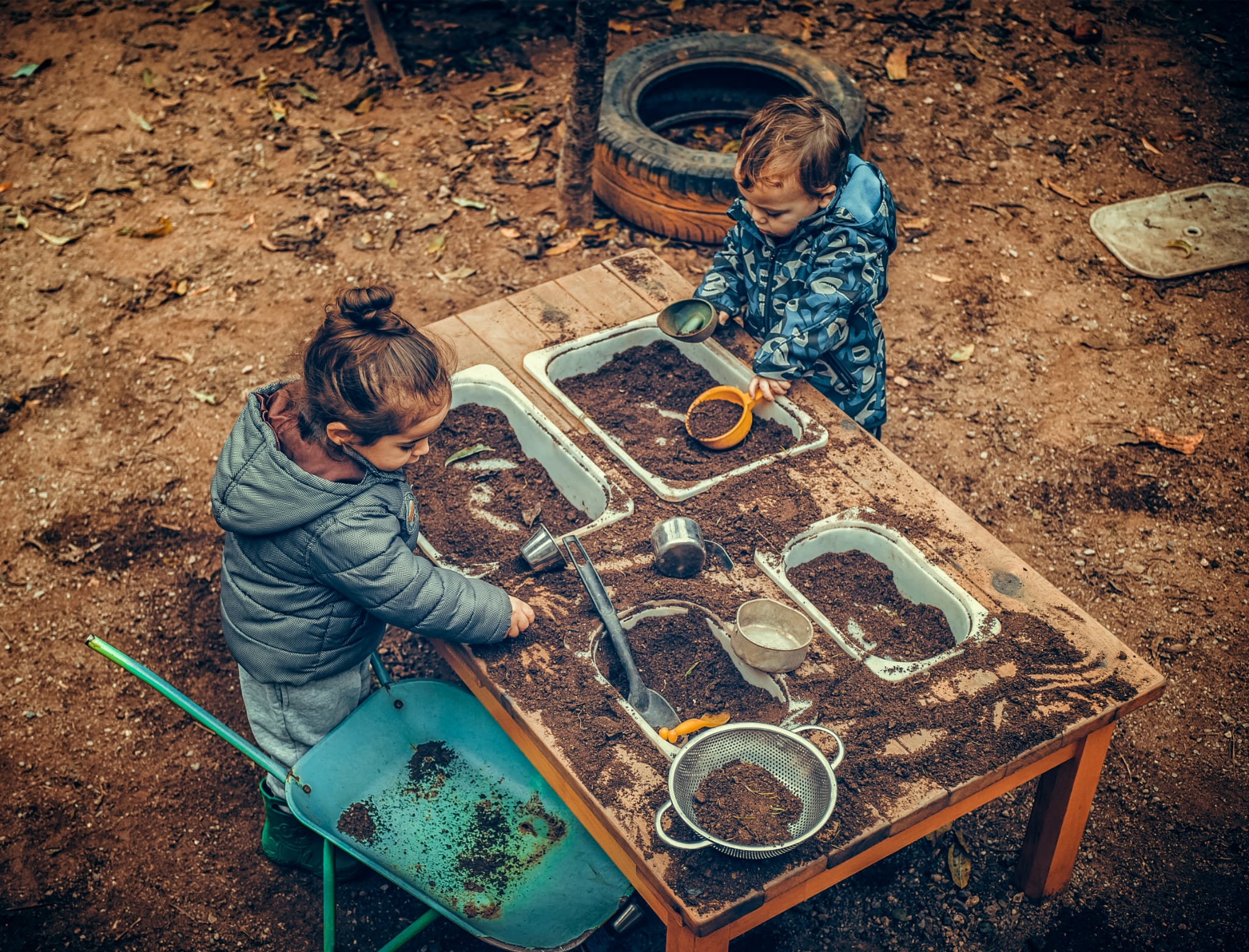 Llar d'Infants Somnis insfants jugant