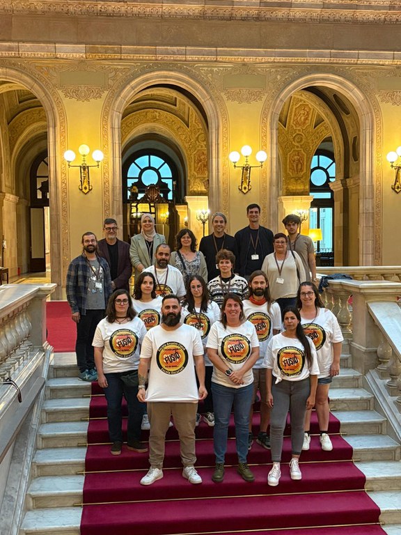 ripollet-coles-parlament-2-161025.JPG ripollet-coles-parlament-2-161025.JPG