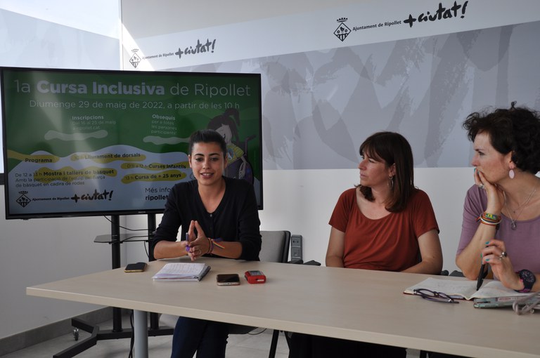 ripollet-esp-curs-inclusiva-presentacio-100522-7.JPG