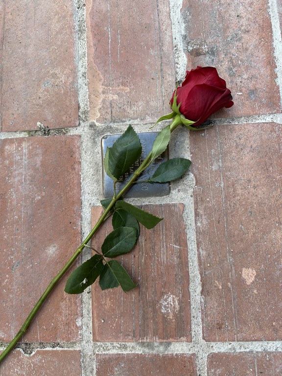 ripollet-soc-ara-stolpersteine-rosa.jpg