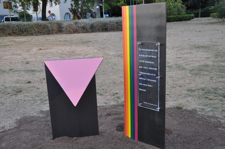 ripollet-soc-lgtbi-monument-220717-32.JPG