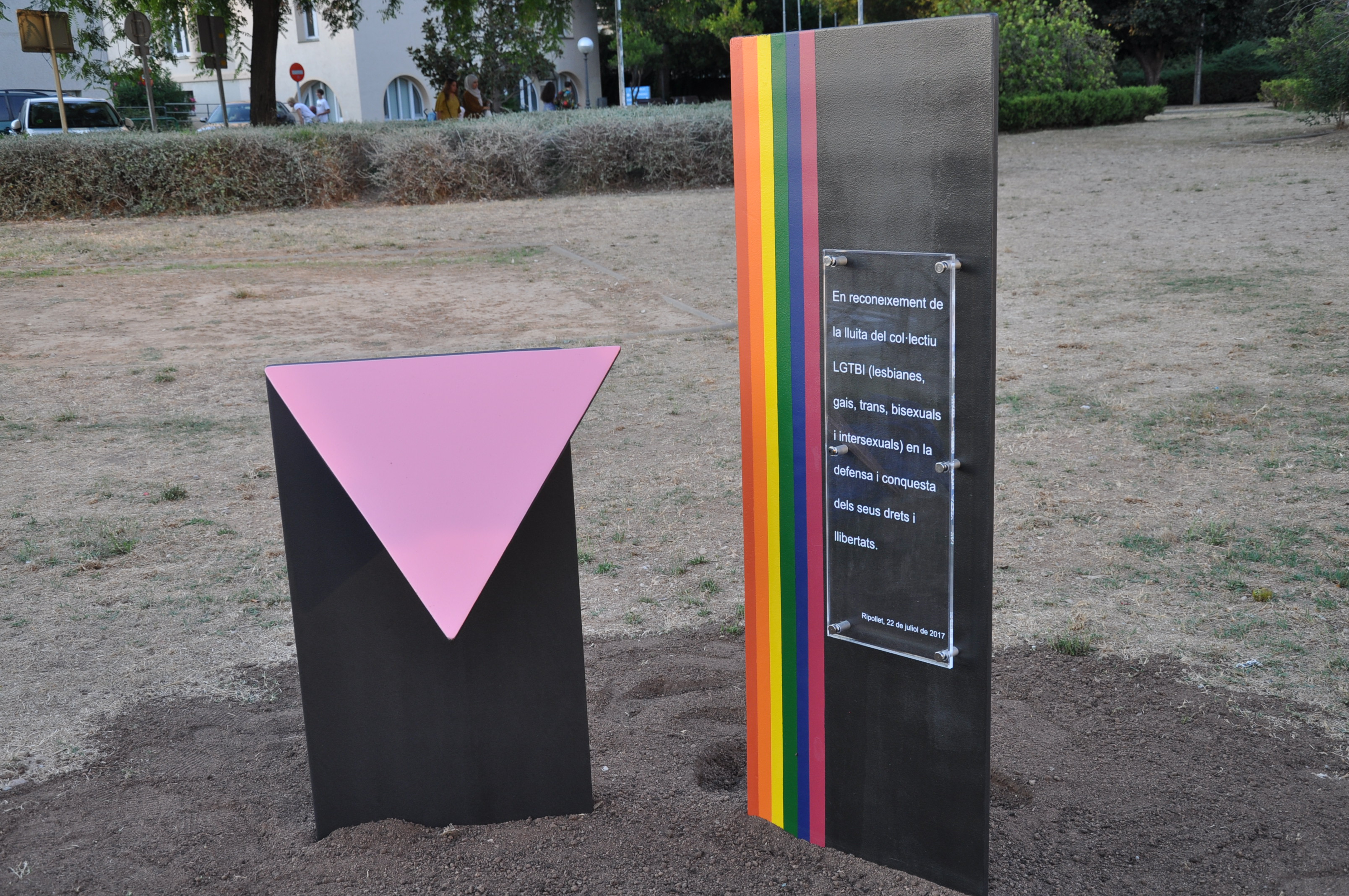 ripollet-soc-lgtbi-monument-220717-32.JPG